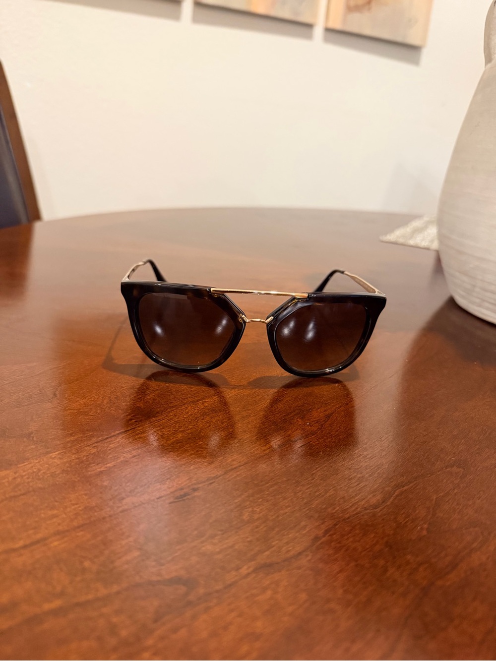 Prada Women's Sunglasses 🕶️